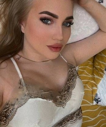 Моя прекрасная фигура соблазнит тебя с первого взгляда, а нежные губки и чувственные руки приведут тебя к экстазу. Оказываю широкий спектр услуг, у меня есть все, чтобы удовлетворить твои самые сокровенные фантазии. ✨ Мои отзывы доказывают мою незабываемость и нежную заботу о каждом клиенте. Фото подтвердят мою привлекательность и сексуальность. 📷 Результаты волшебства я дарю только по предварительной встрече в Москве. Позвони мне и окунись в мир наслаждения и страсти! 🔥 Я жду тебя! 💋 1663, 21 год